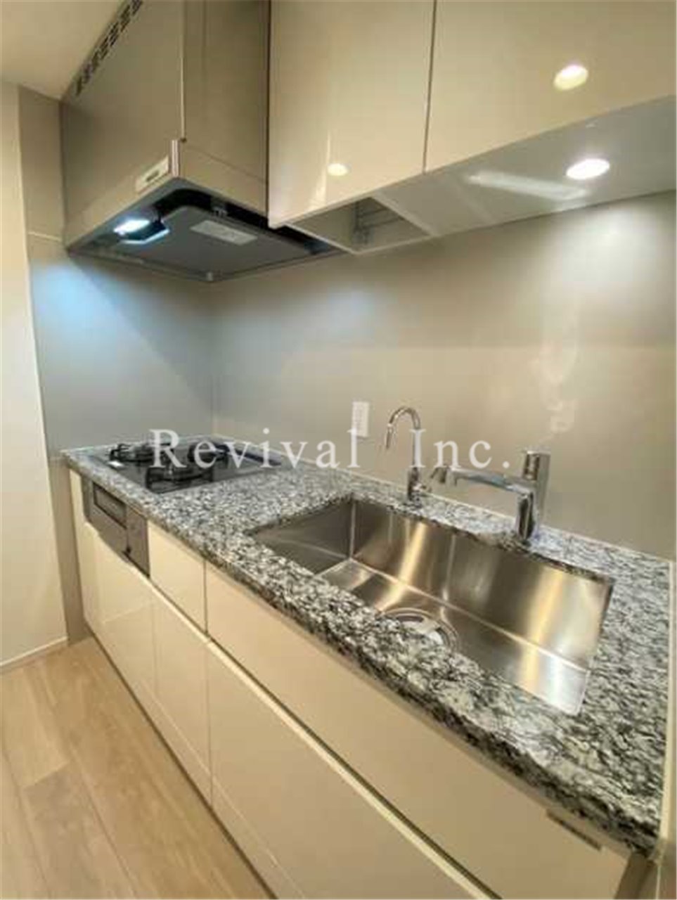 キッチン　使い勝手の良いシステムキッチン