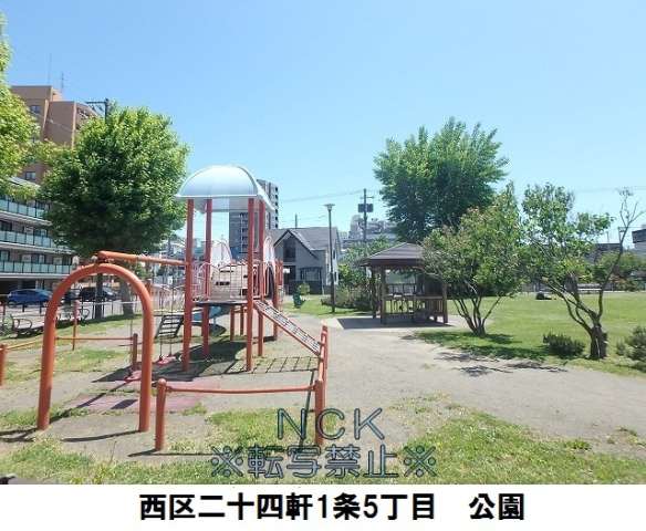 公園　公園（公園）まで107m