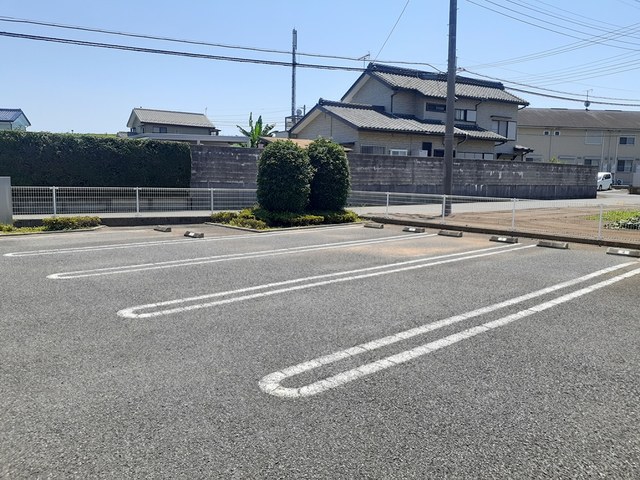 【古河市大山のアパートの駐車場】