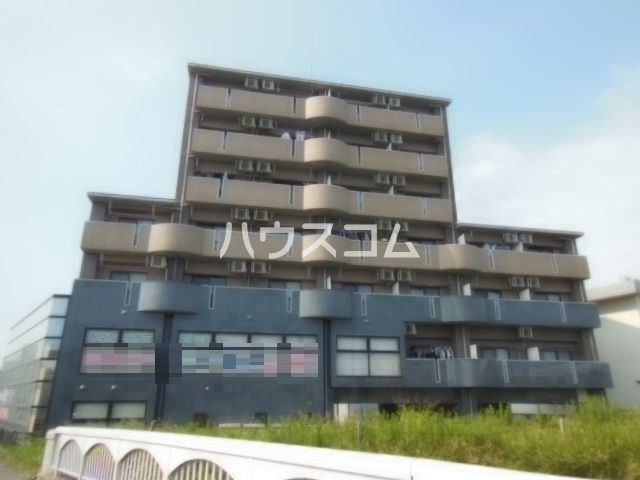 【豊橋市花中町のマンションの建物外観】