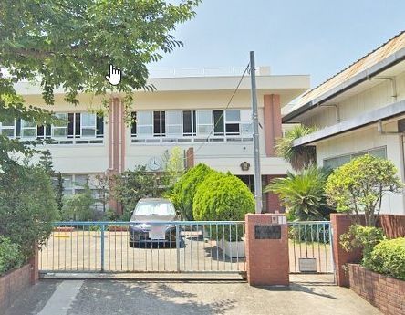 【ルーブル川崎都町弐番館の小学校】