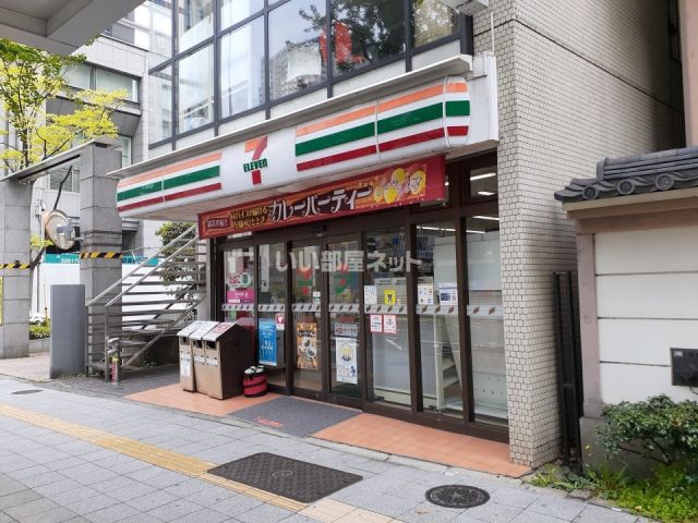 【フロンティア新宿タワーのコンビニ】