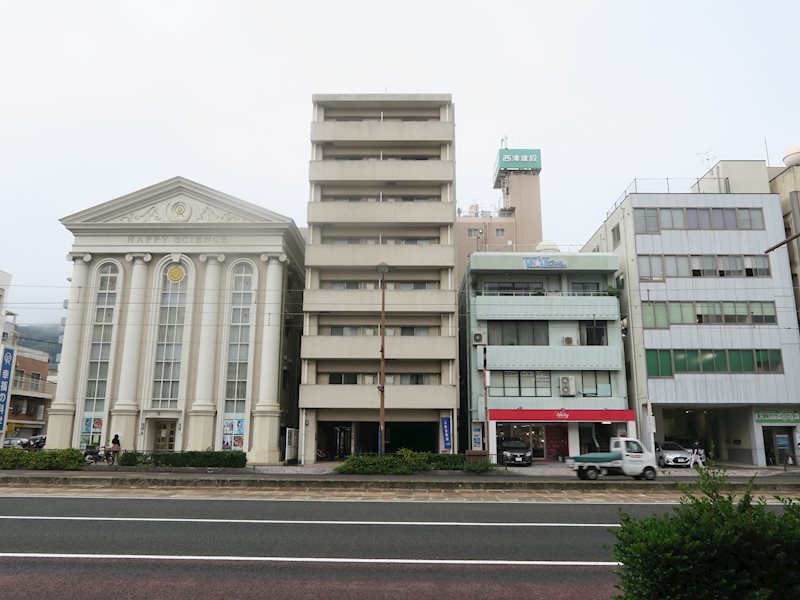 【コートさくら（岩川町）の建物外観】