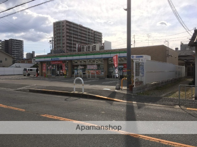 コンビニ　ファミリーマート（コンビニ）まで435m