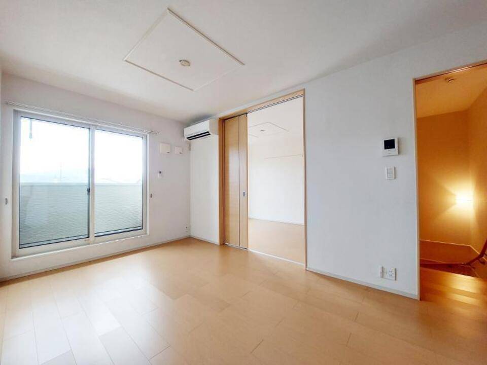 居室・リビング　リビング