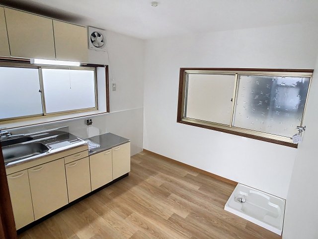 キッチン　2025年4月撮影※現況を優先致します。