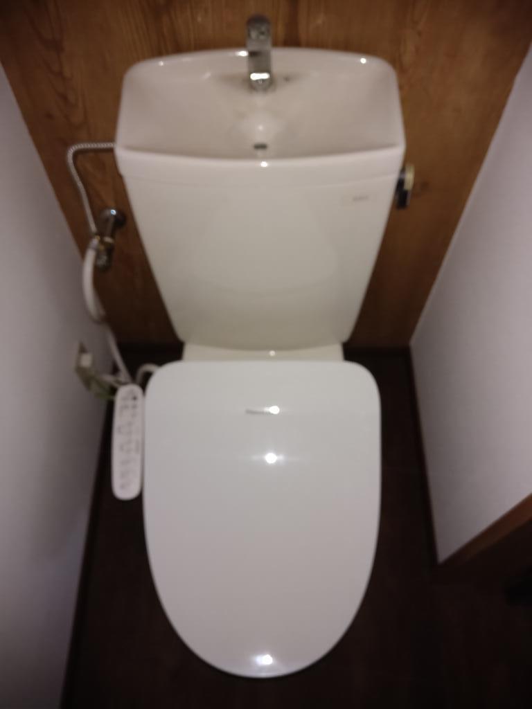 京王線 千歳烏山駅 徒歩18分 3階建 築31年のトイレ写真