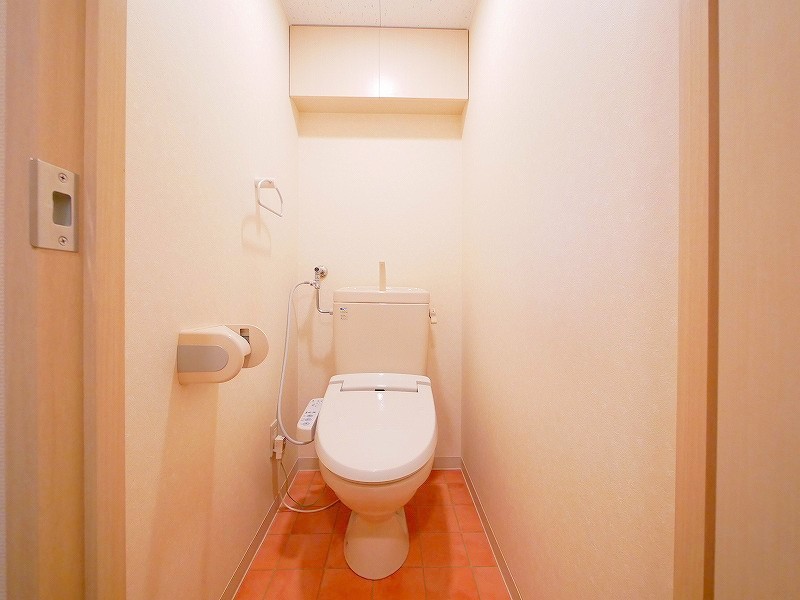 トイレ　※別号室参考写真