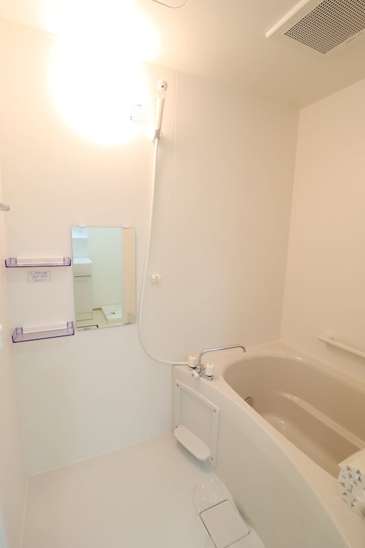 バス・シャワールーム　（イメージ）24時間換気システムを採用した清潔な浴室