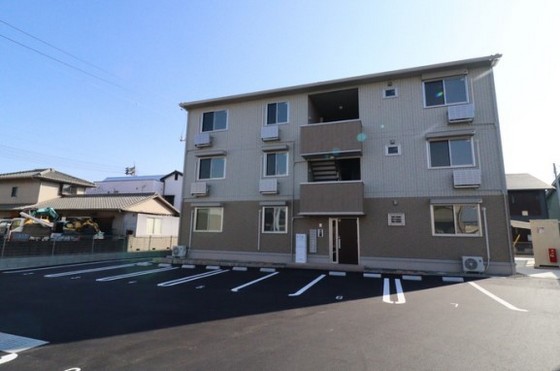 岡山県岡山市南区新保（アパート）の賃貸物件の外観