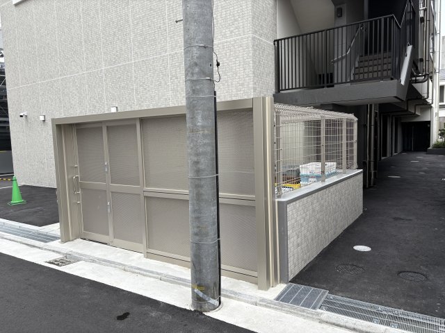 その他　ゴミ捨て場（その他）まで10m