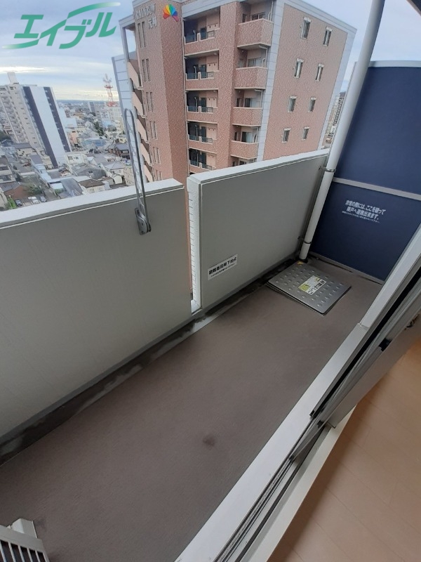 バルコニー　同物件別部屋の写真