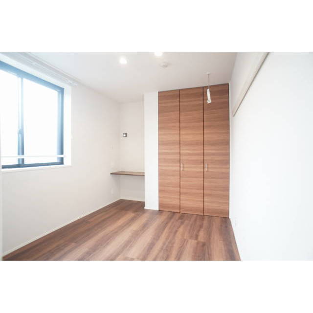 居室・リビング　ワークスペース付の洋室♪