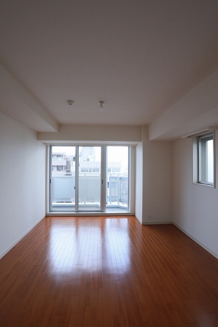 居室・リビング　内観