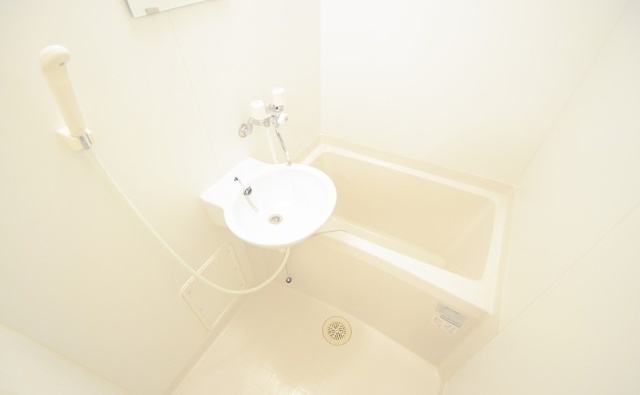 バス・シャワールーム　同物件別室