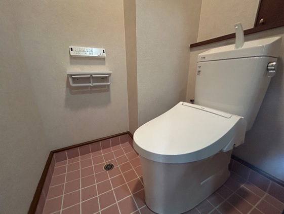 トイレ　2025年10月撮影