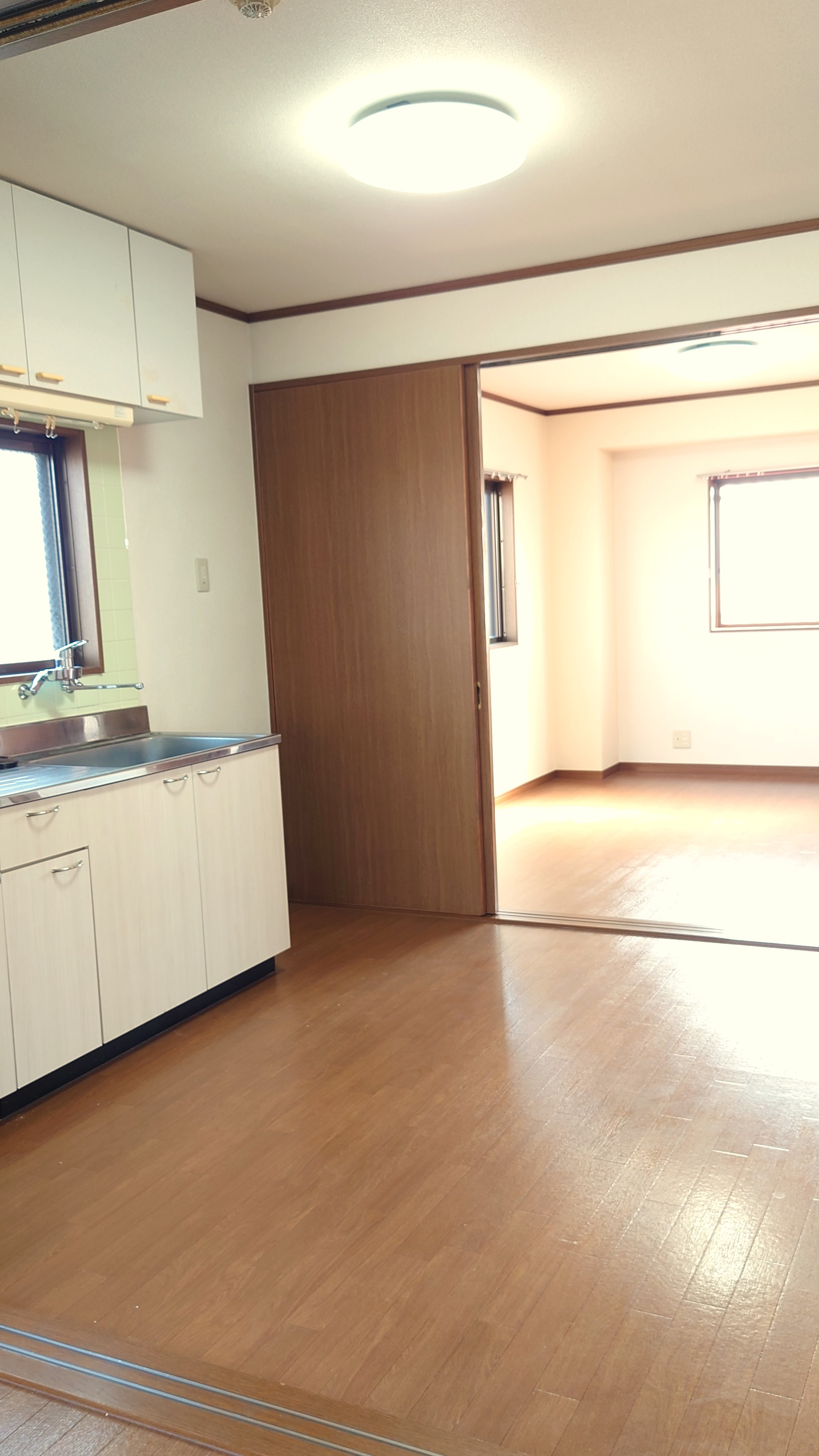 居室・リビング　現況と異なります