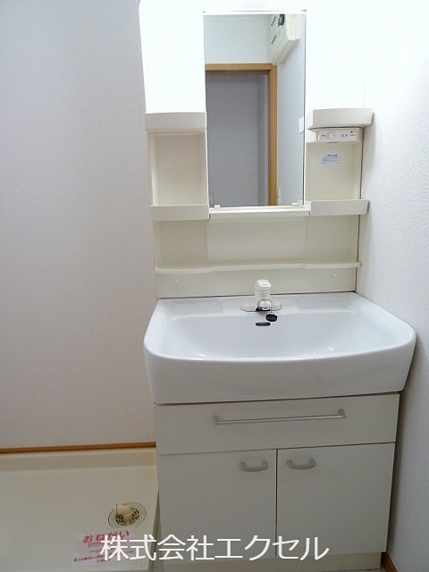 洗面設備　独立洗面台です。