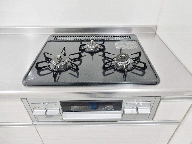 キッチン　三口コンログリル付