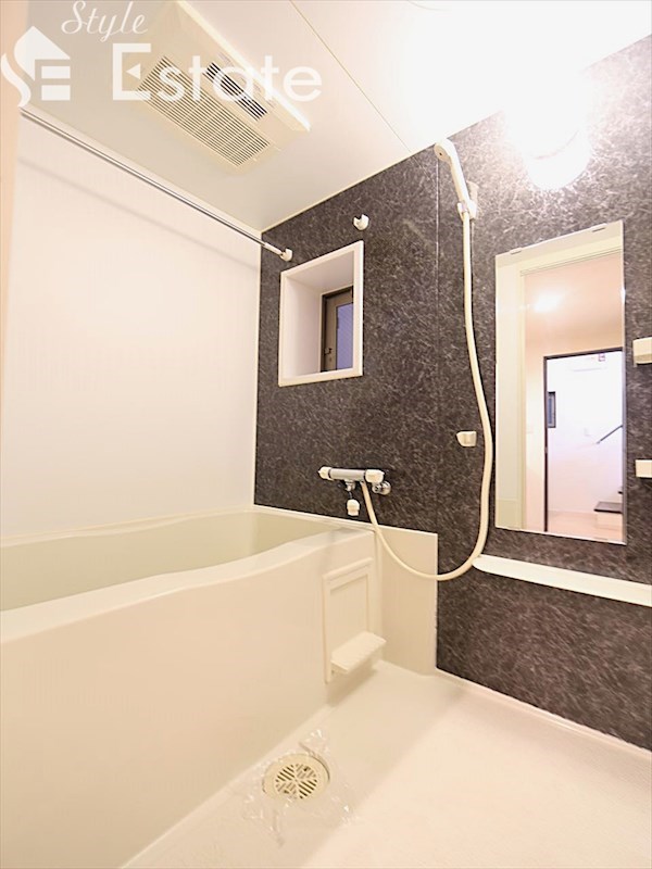 バス・シャワールーム　バスルーム