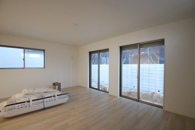 居室・リビング　※別号室参考写真の為現状優先となります