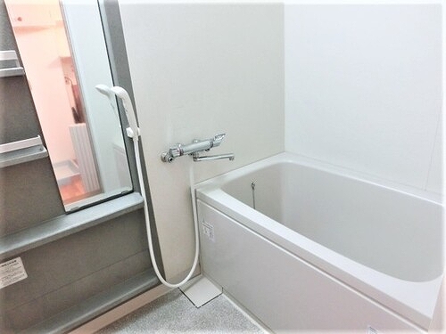 バス・シャワールーム　バスルーム　※2016年8月撮影