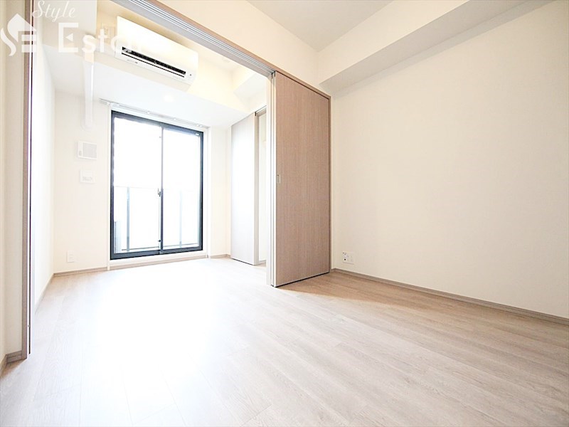 居室・リビング　内装