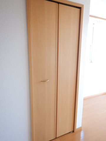 収納　総社市井手　グランパレＫ　1LDＫ　リビング収納