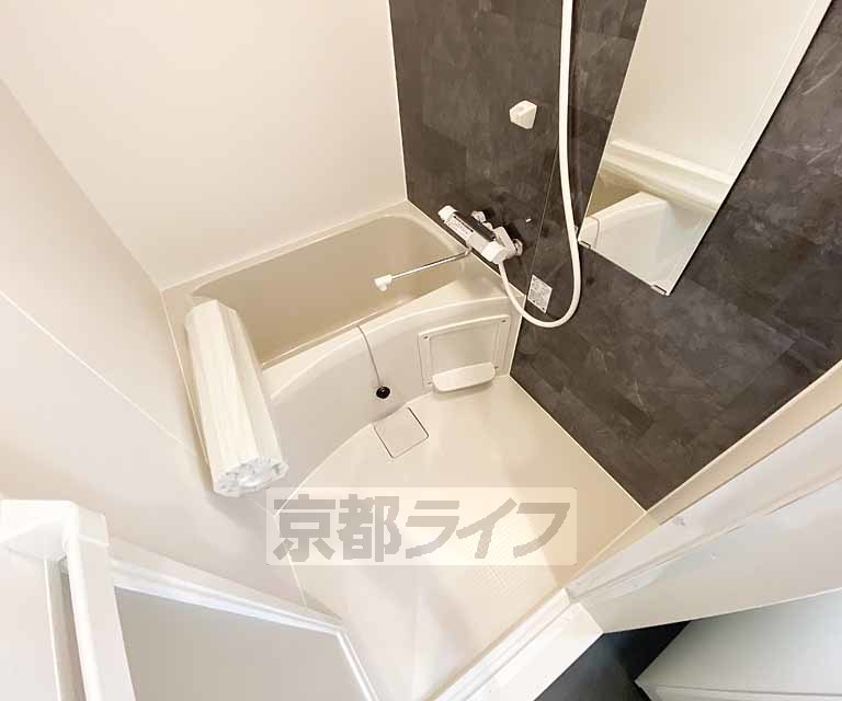 バス・シャワールーム　浴室乾燥機付きの物件です