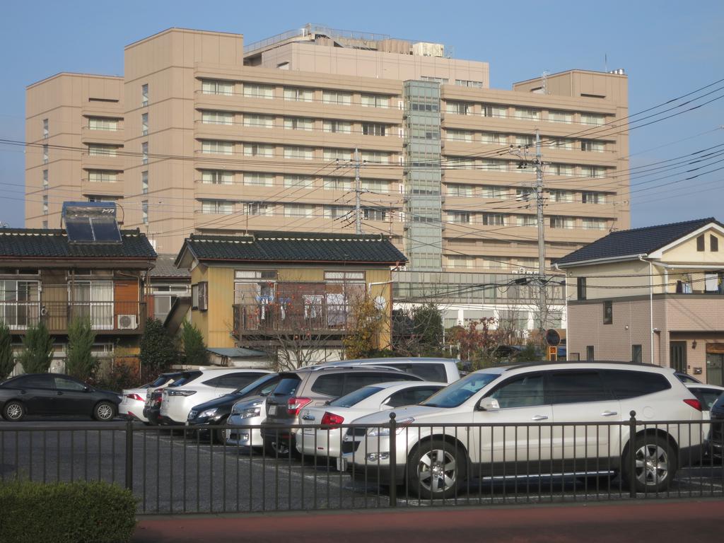 病院　伊勢崎市民病院（病院）まで569m