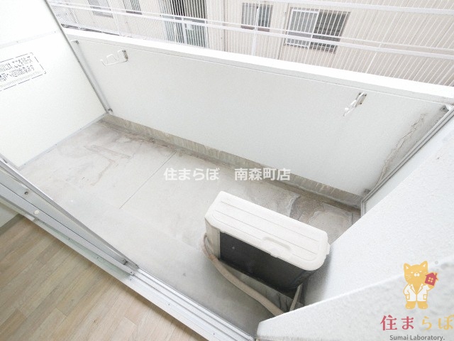 バルコニー　「毎日をちょっと丁寧にする一歩を、一緒に。」