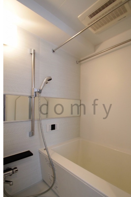 バス・シャワールーム　バスルーム