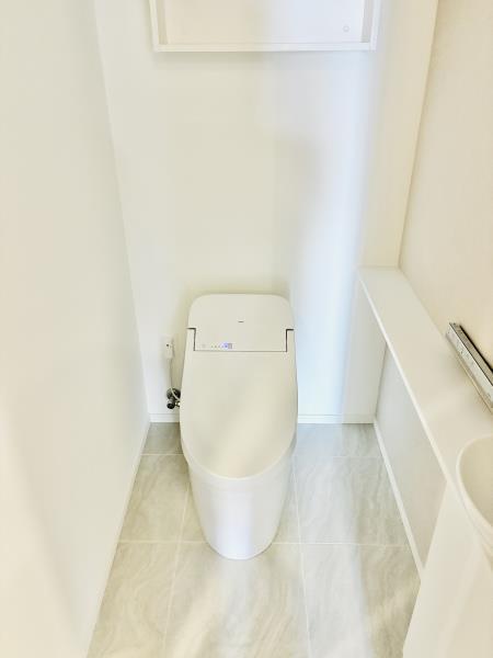 トイレ　落ち着いたトイレです