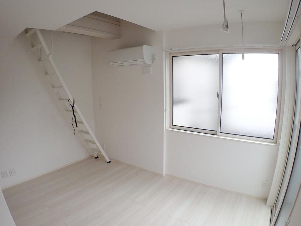 居室・リビング　居室