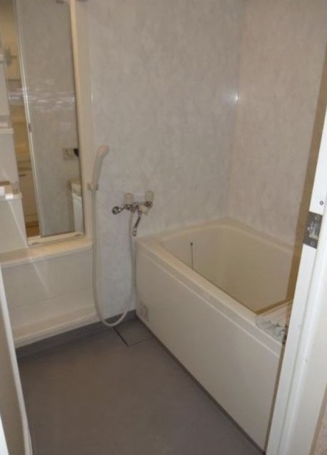 バス・シャワールーム　※別部屋参考写真