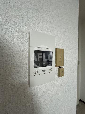 セキュリティ　ティーホームズ新大阪　インターホン