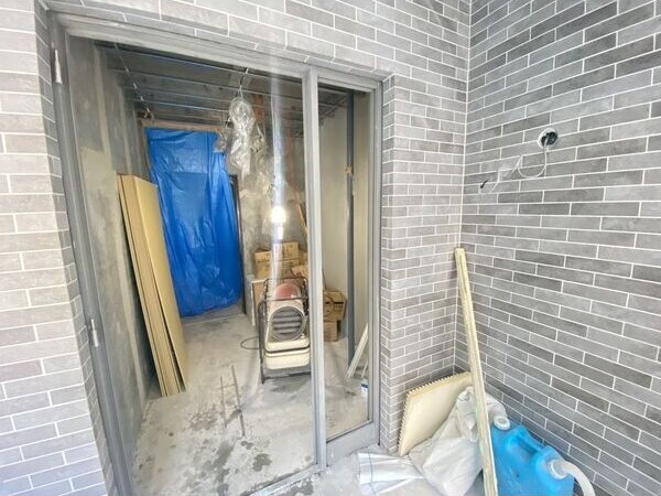 エントランス　建設中