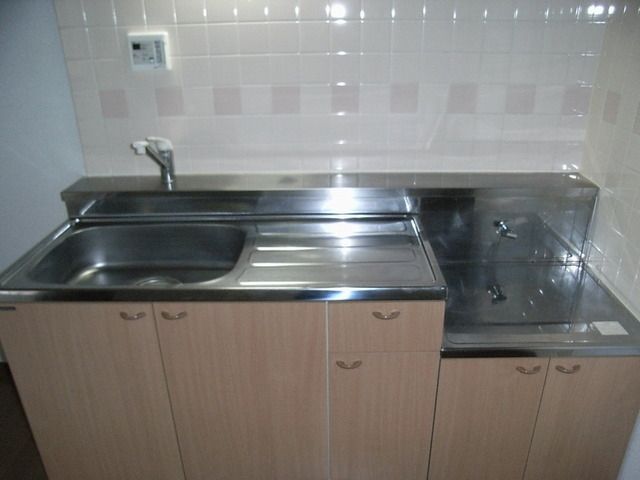 キッチン　★２口ガスコンロ置けます★