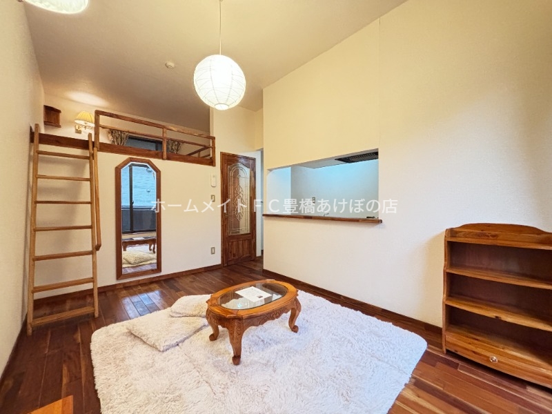 居室・リビング　同型別部屋写真