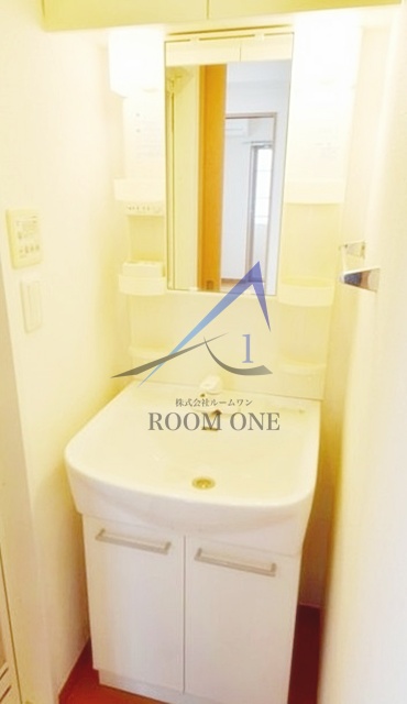 洗面設備　洗面台です。