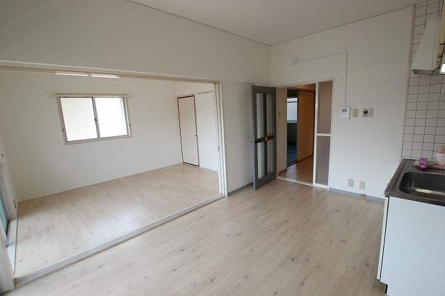 居室・リビング　別号室の写真です。