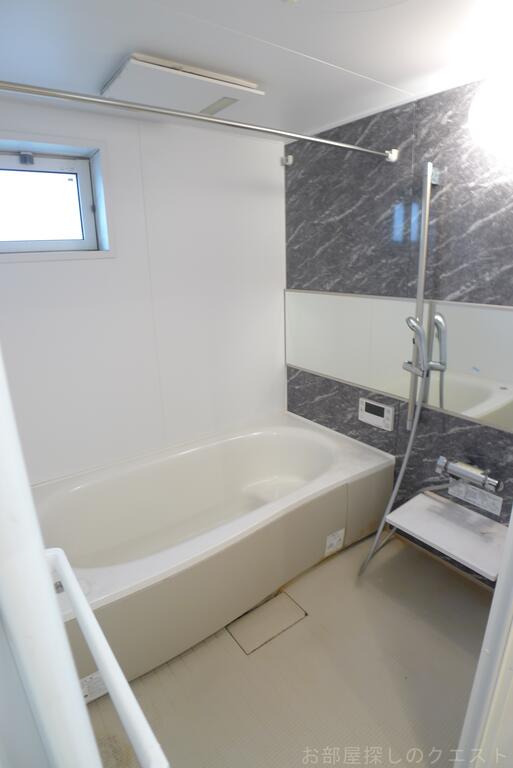 バス・シャワールーム　（写真は同タイプ）
