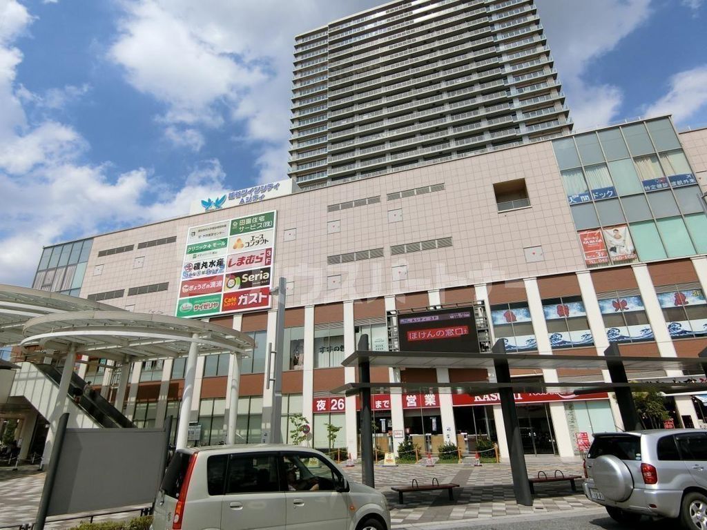 ショッピングセンター　越谷ツインシティ（ショッピングセンター）まで290m
