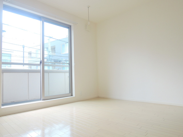 居室・リビング　★白を基調とした明るいお部屋です★