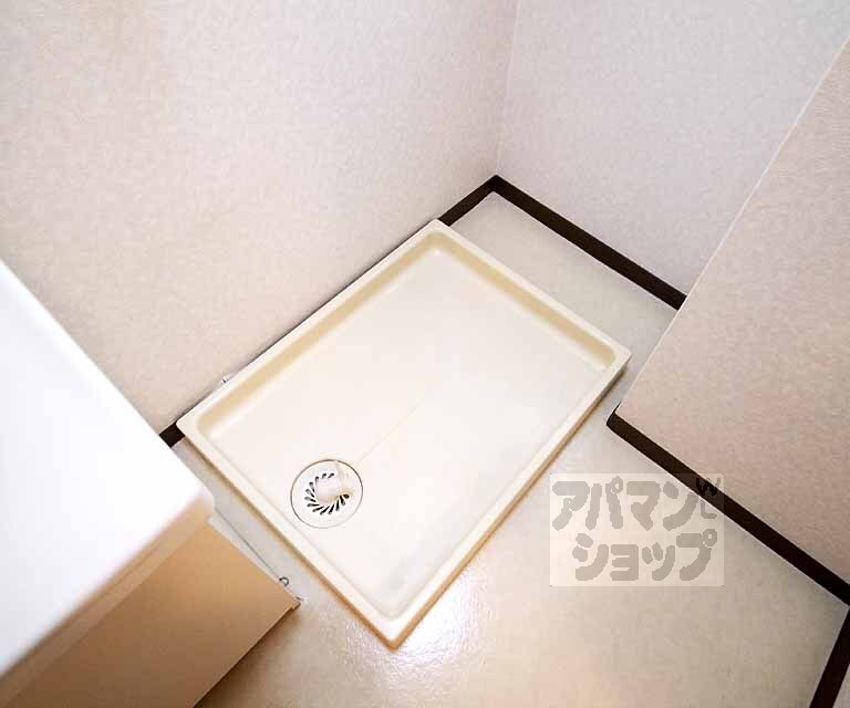 その他設備　室内に洗濯機置き場完備されています・