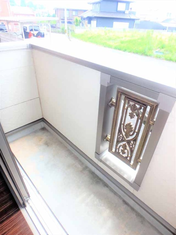 バルコニー　南東向きで日当たり良好♪