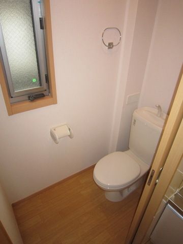 トイレ　別部屋参考写真