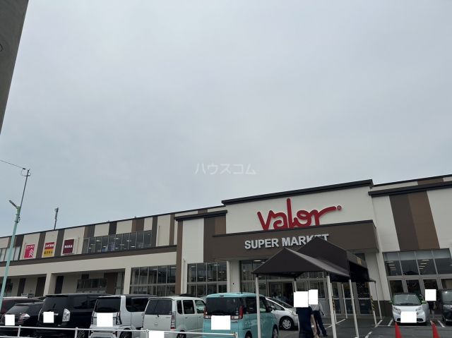 スーパー　スーパーマーケットバロー戸田店（スーパー）まで491m