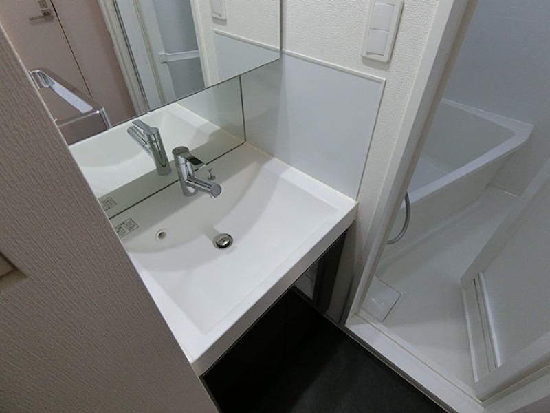 洗面設備　※同仕様写真含む