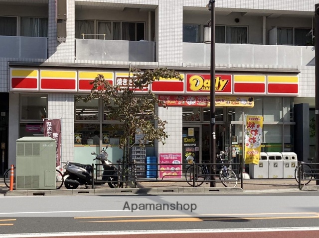 コンビニ　デイリーヤマザキ（コンビニ）まで389m